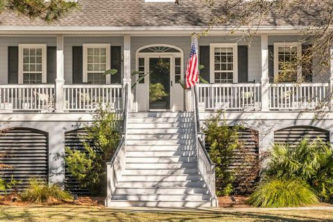 A home in Mount Pleasant