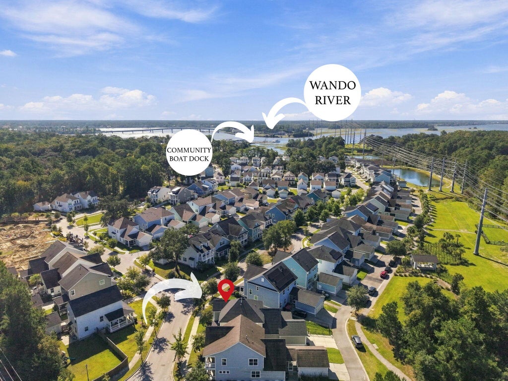 Photo of 1013 Oak Bluff Avenue, Charleston, SC 29492 (MLS # 26027050)
