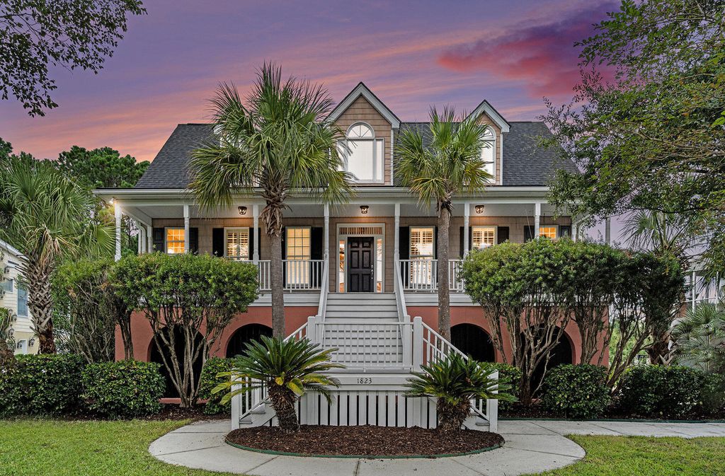 Photo of 1823 Delacourt Avenue, Mount Pleasant, SC 29466 (MLS # 25024549)