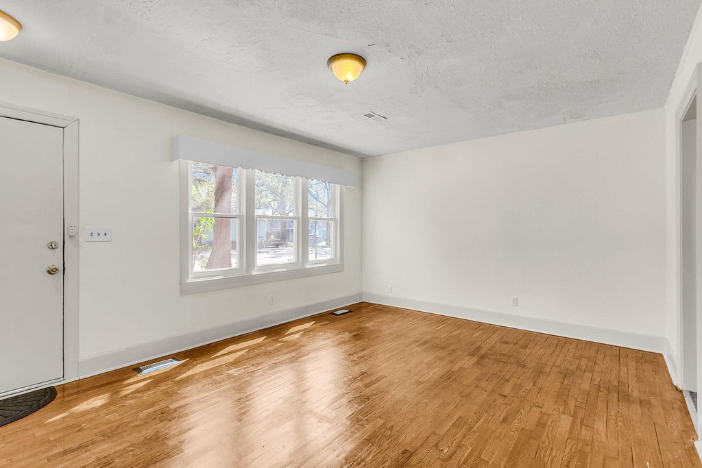 Photo of 5533 Read Street, North Charleston, SC 29406 (MLS # 26014000)