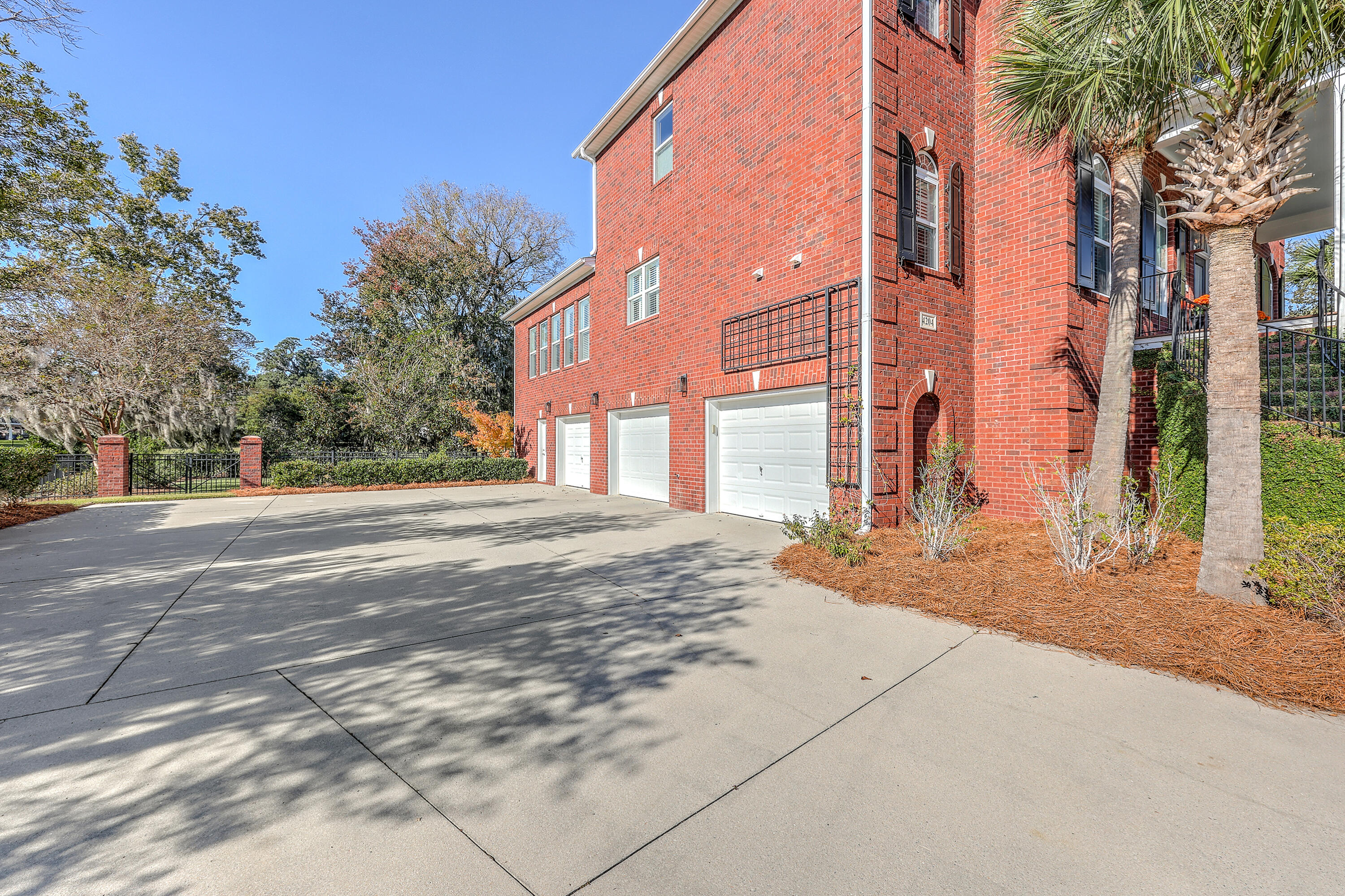 4204 Club Course Drive