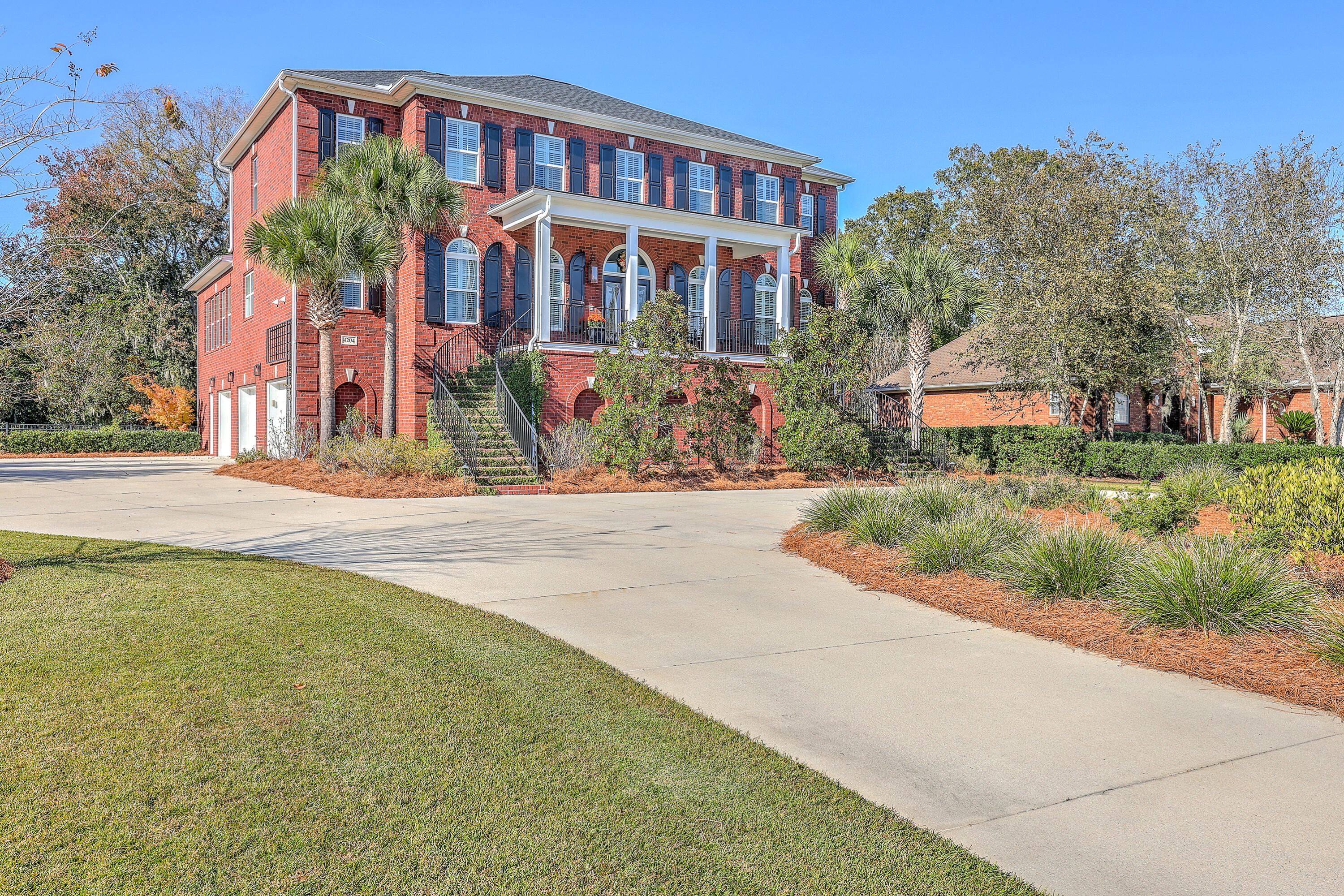 4204 Club Course Drive