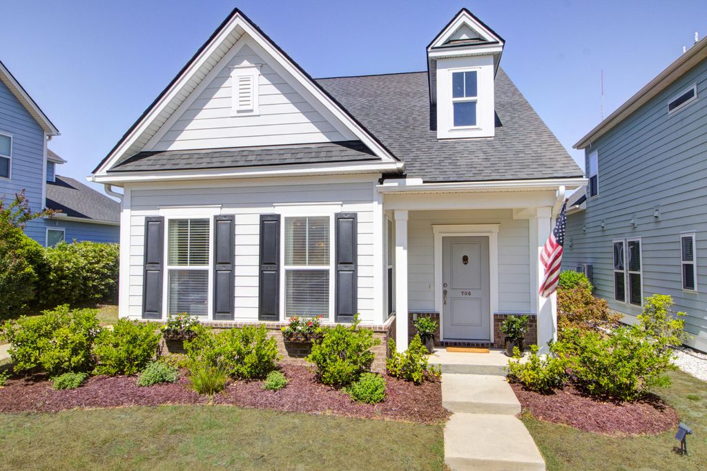 Photo of 705 Rathall Creek Drive, Charleston, SC 29492 (MLS # 26013763)
