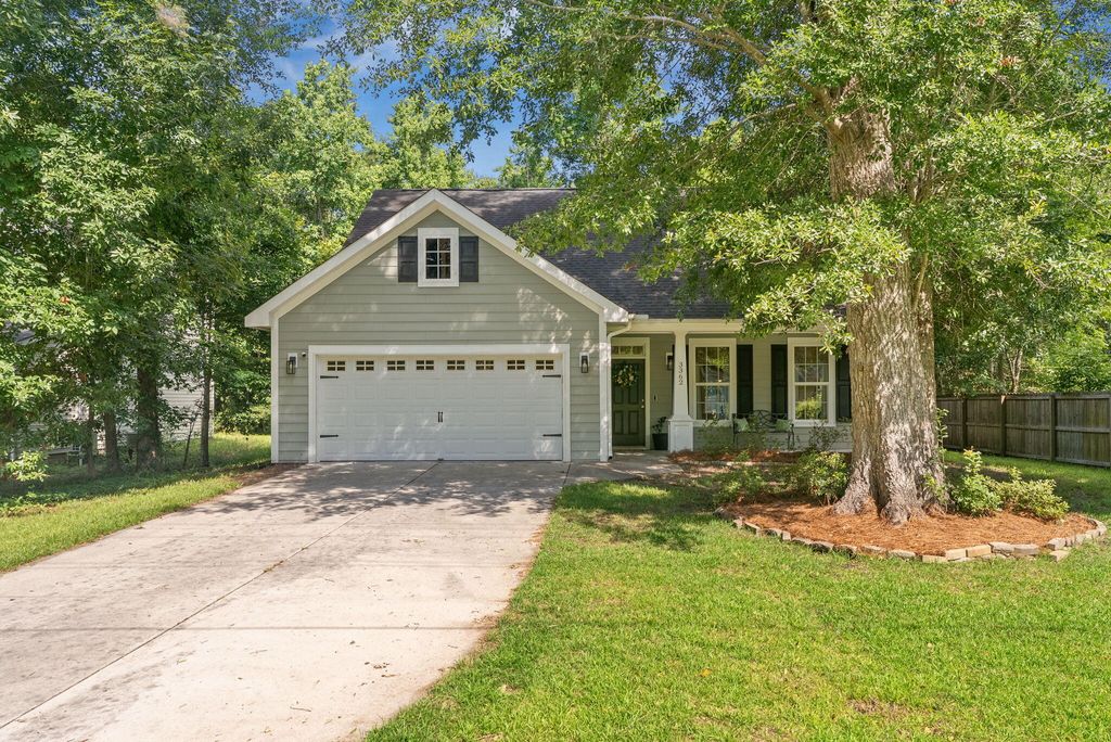 Photo of 3362 Berryhill Road, Johns Island, SC 29455 (MLS # 26019610)
