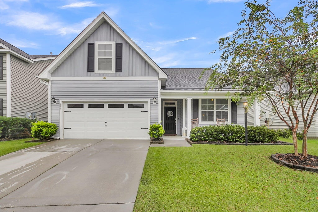 Photo of 111 Cooks Rest Lane, Moncks Corner, SC 29461 (MLS # 26027692)