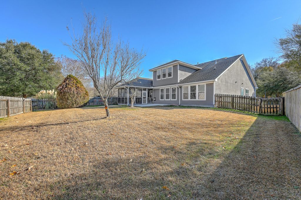 Photo of 101 Duck Pond Court, Summerville, SC 29485 (MLS # 26000133)