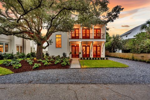 Photo of 747 Winthrop Street, Mount Pleasant, SC 29464 (MLS # 25027423)