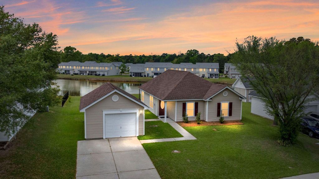 Photo of 117 Savannah River Drive, Summerville, SC 29485 (MLS # 26009740)