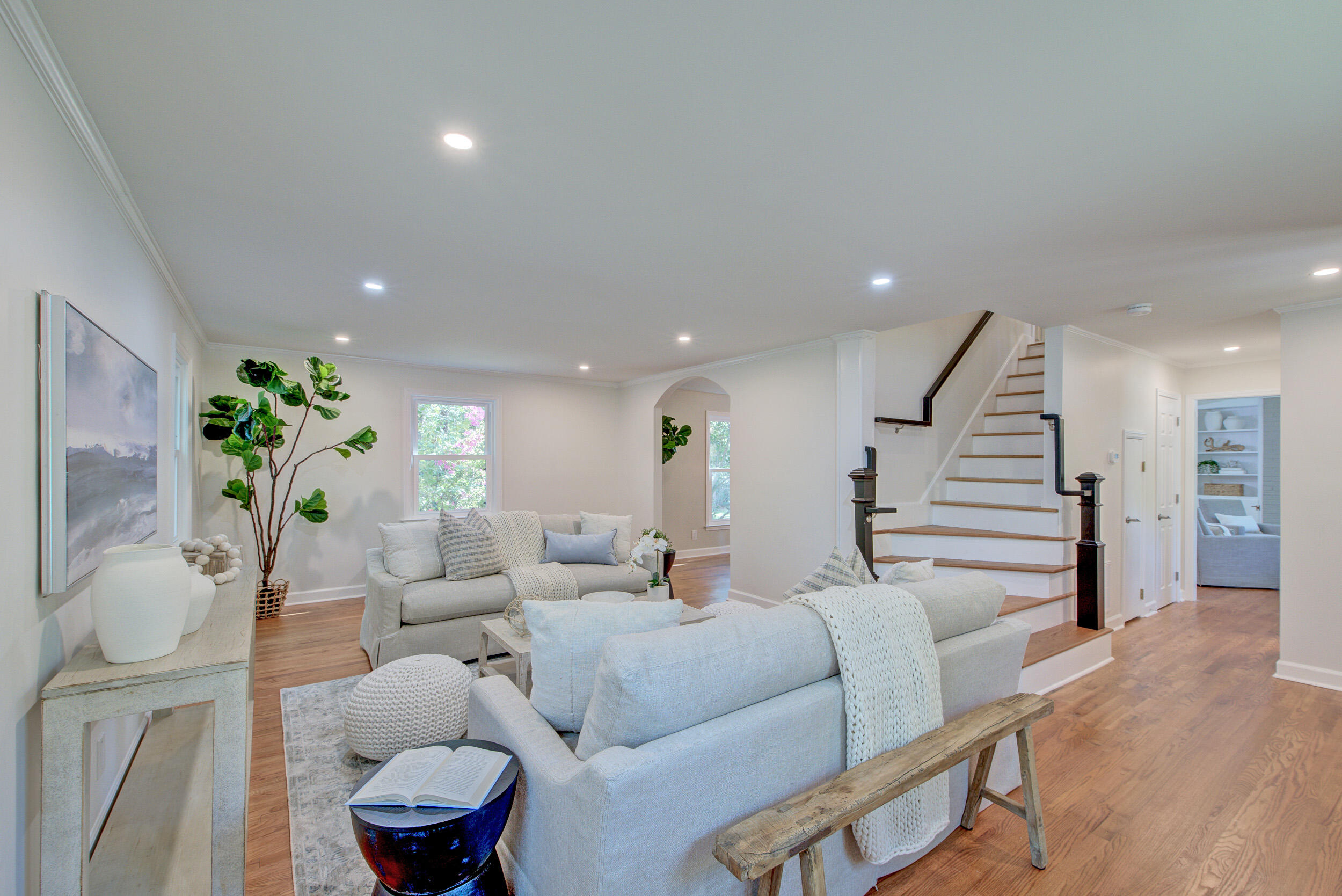 1612 Amberly Road