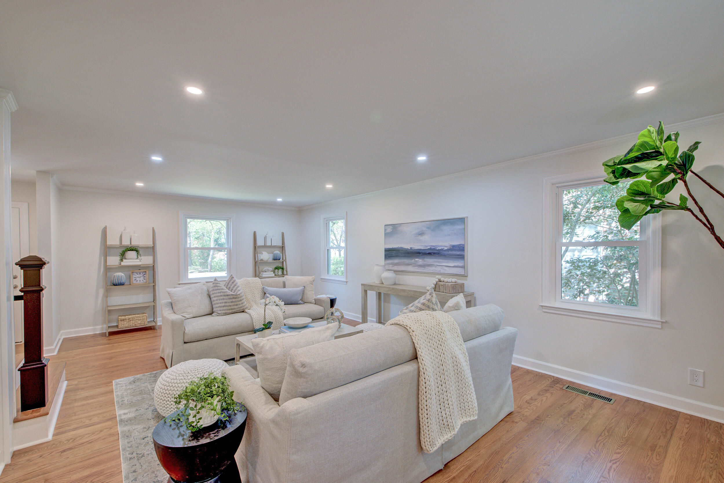 1612 Amberly Road