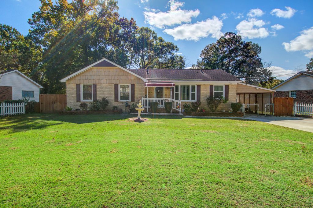 Photo of 7727 Picardy Place, North Charleston, SC 29420 (MLS # 25029230)