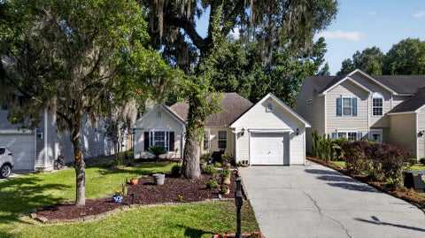 Photo of 213 Moon Shadow Lane, Summerville, SC 29485 (MLS # 26017608)