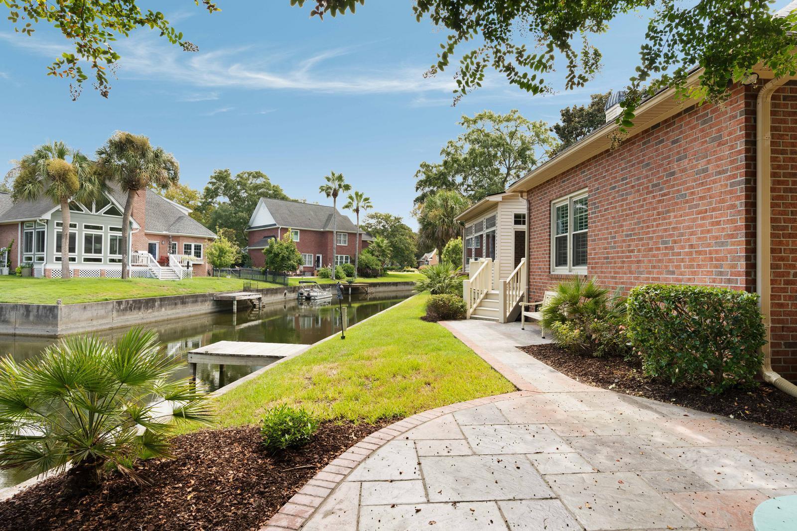 1352 Topsail Court