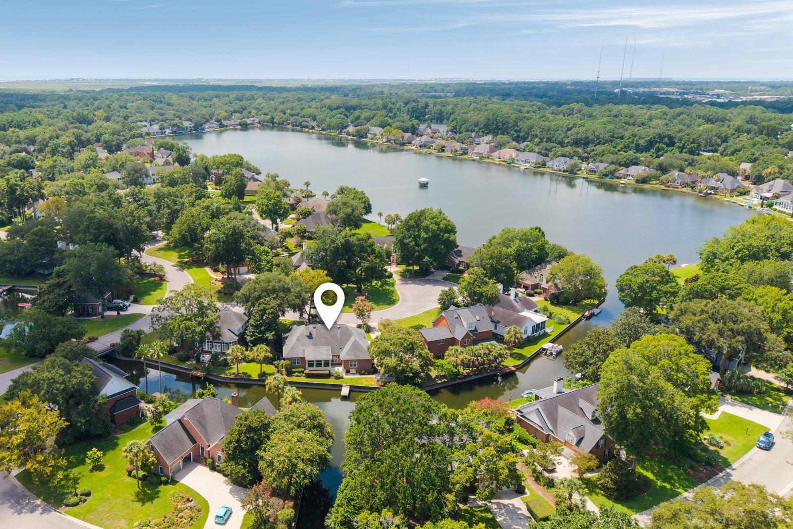 1352 Topsail Court