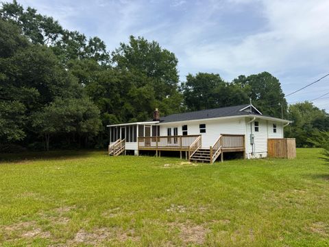Photo of 1124 Sallie Manigault Lane, McClellanville, SC 29458 (MLS # 26021048)