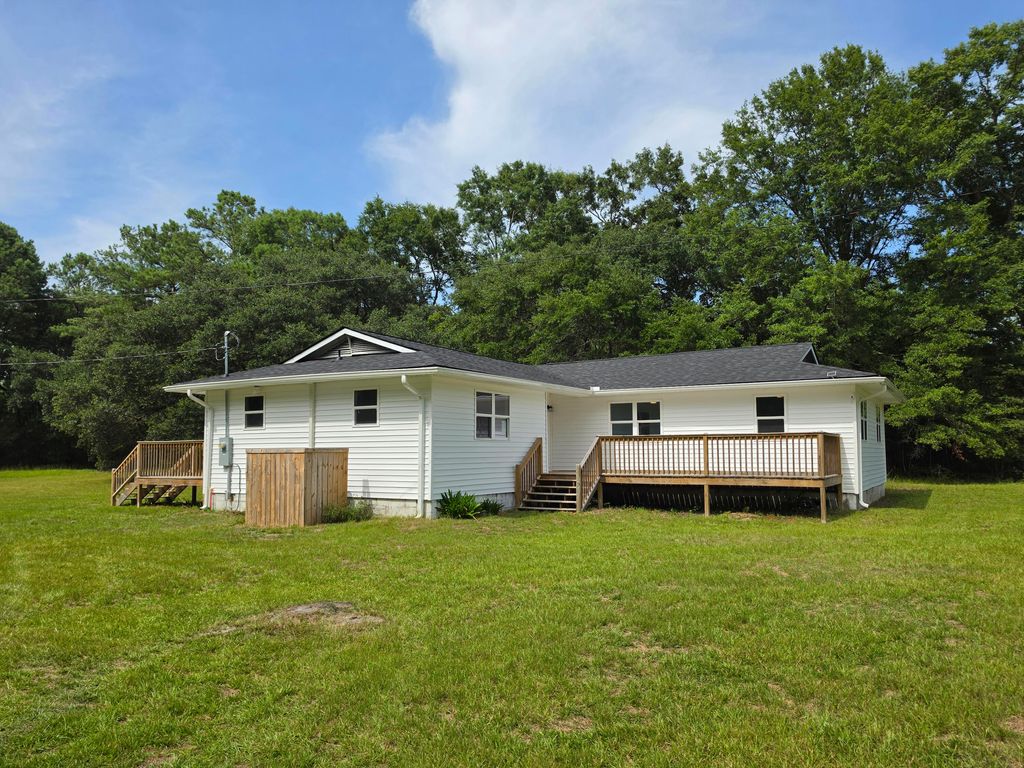 Photo of 1124 Sallie Manigault Lane, McClellanville, SC 29458 (MLS # 26021048)