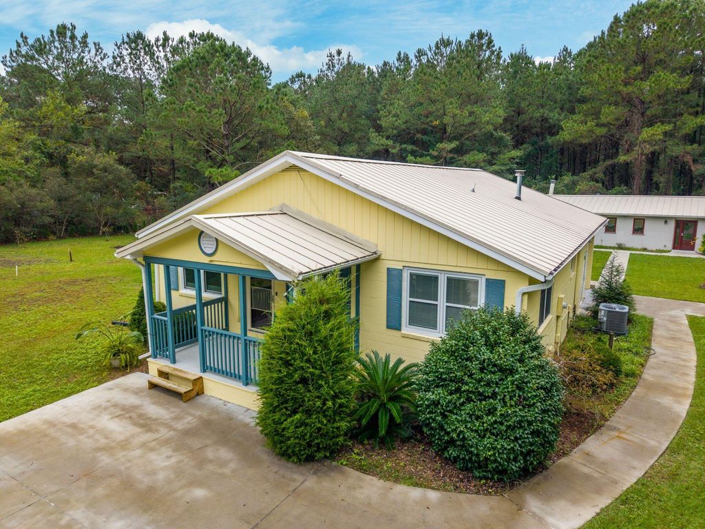 Photo of 3255 Edenvale Road, Johns Island, SC 29455 (MLS # 25028310)