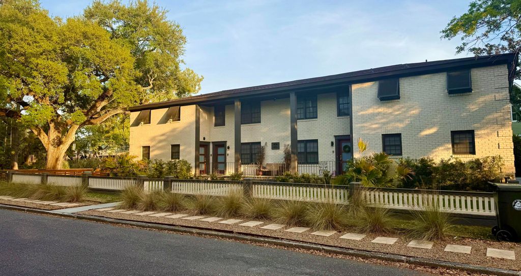 Photo of 171 3rd Avenue #4, Charleston, SC 29403 (MLS # 26009624)