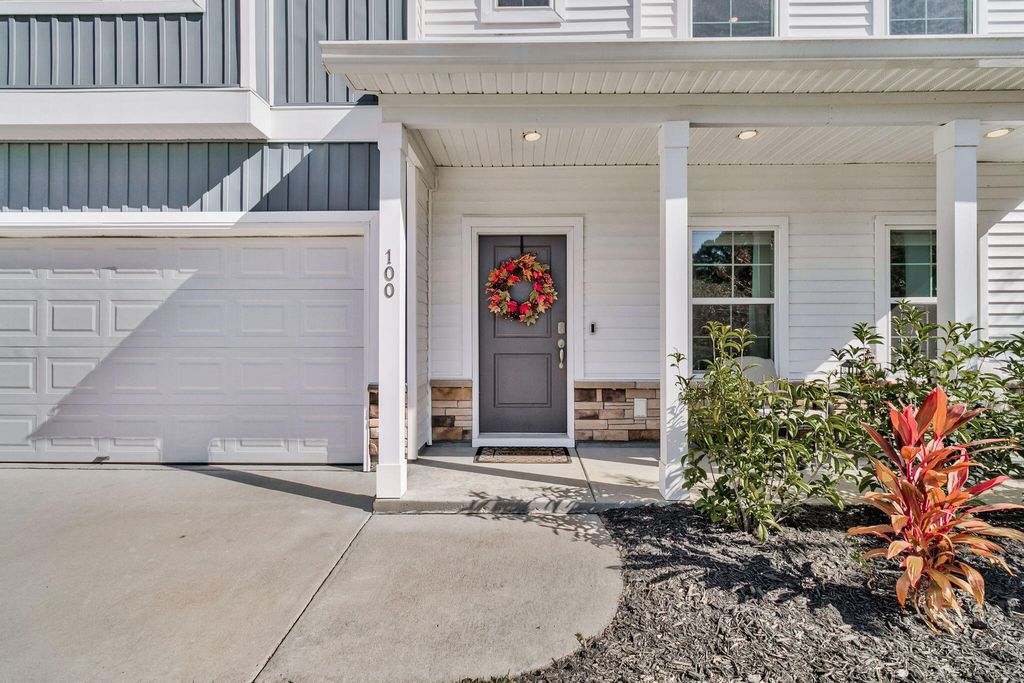 Photo of 100 Clydesdale Circle, Summerville, SC 29486 (MLS # 25030794)