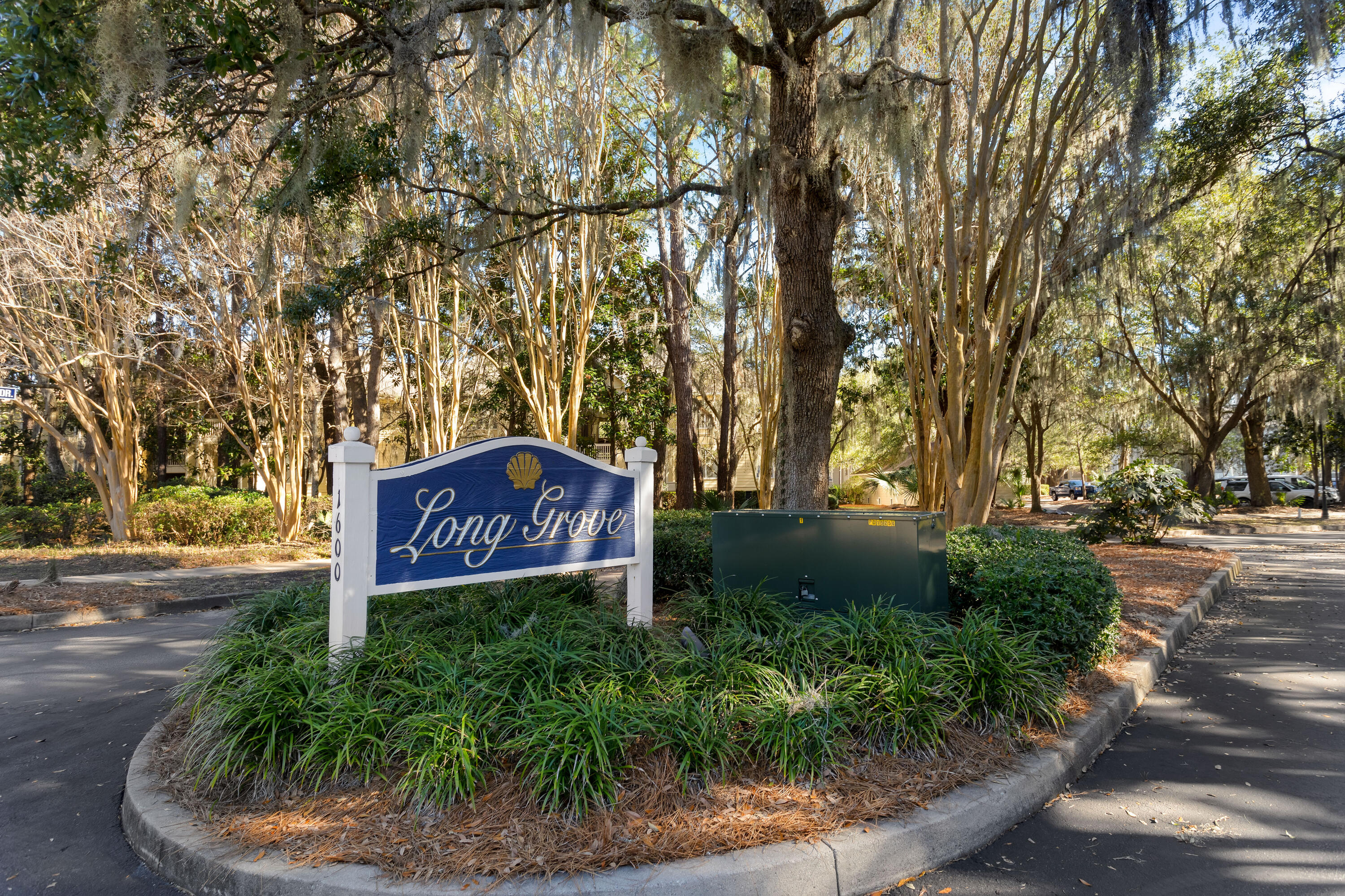Photo 1 of 21 of 1600 Long Grove Drive 1024 condo