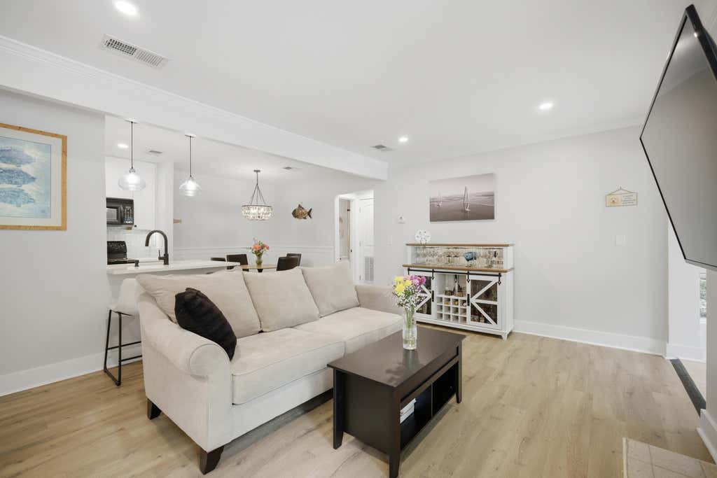Photo of 272 Alexandra Drive #Unit 14, Mount Pleasant, SC 29464 (MLS # 26013766)