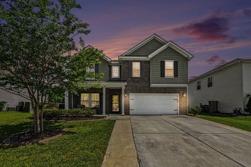 Photo of 211 Pavilion Street, Summerville, SC 29483 (MLS # 26015494)