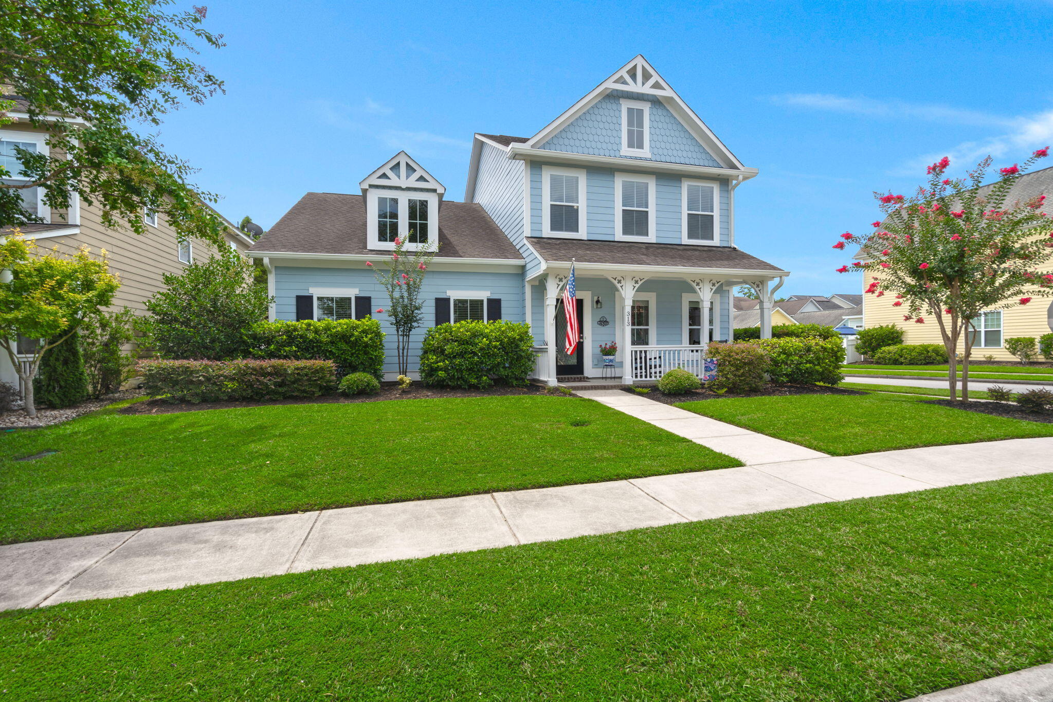 313 Forsythia Avenue