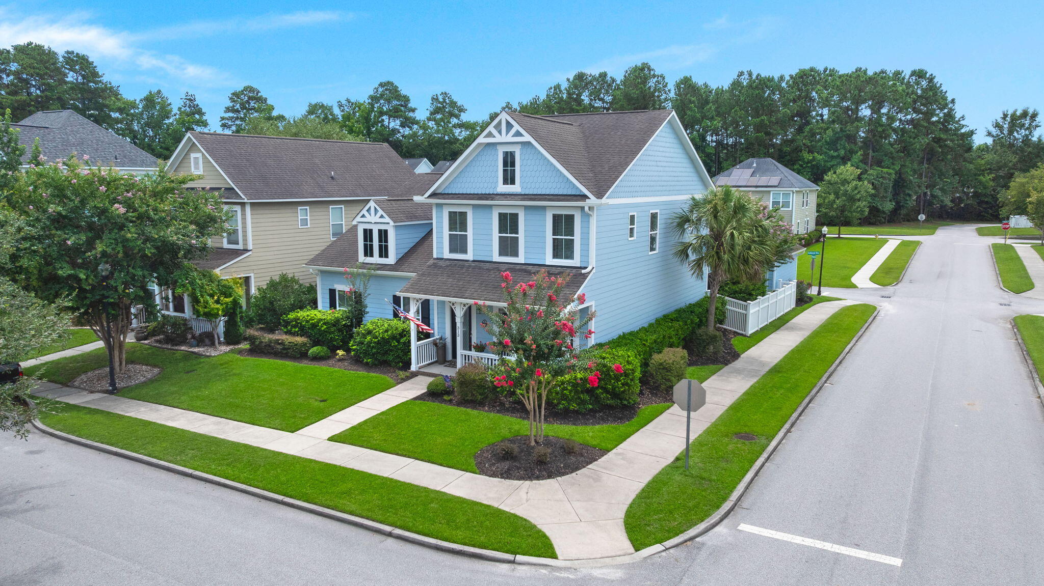 313 Forsythia Avenue
