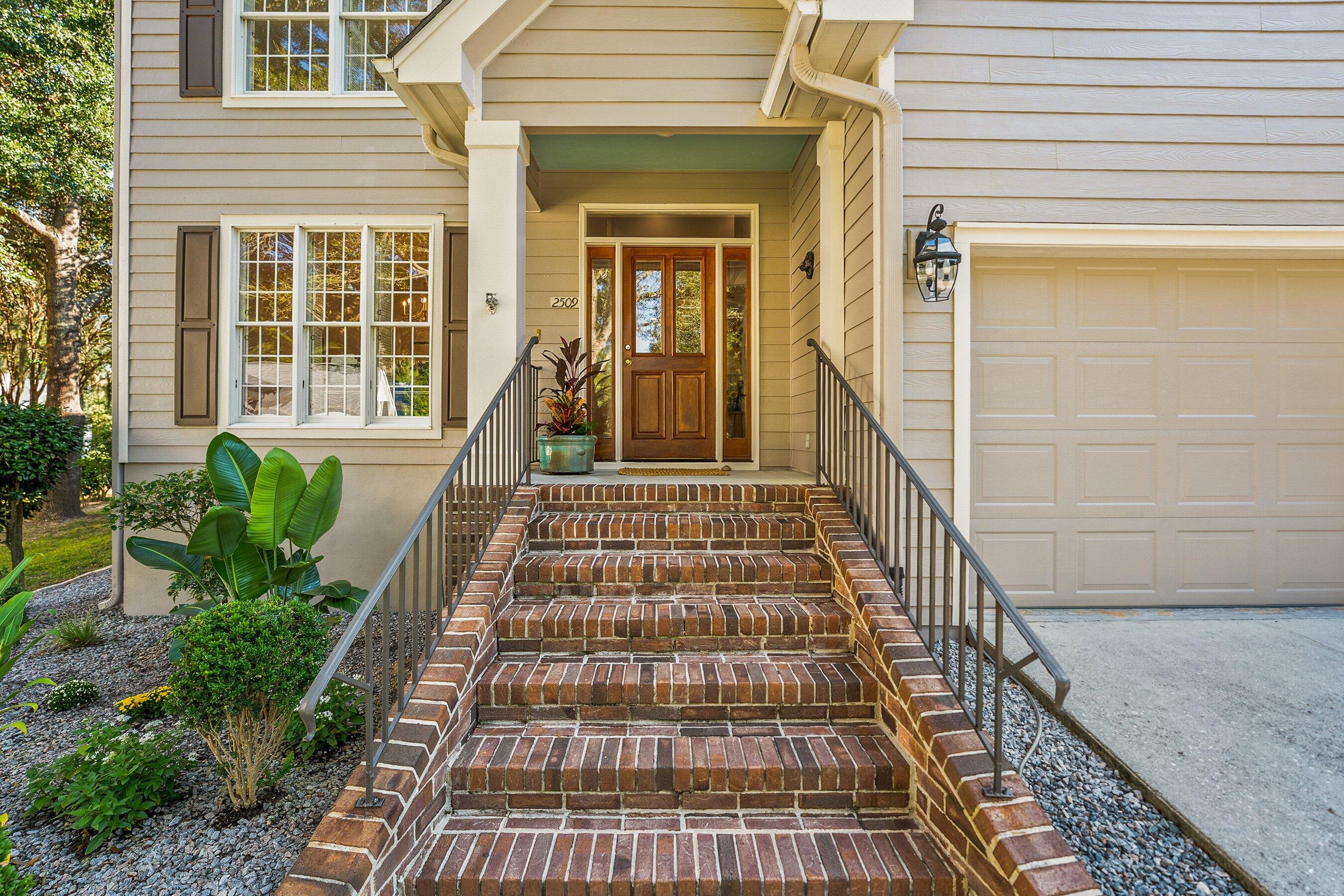 2509 Brighton Lane