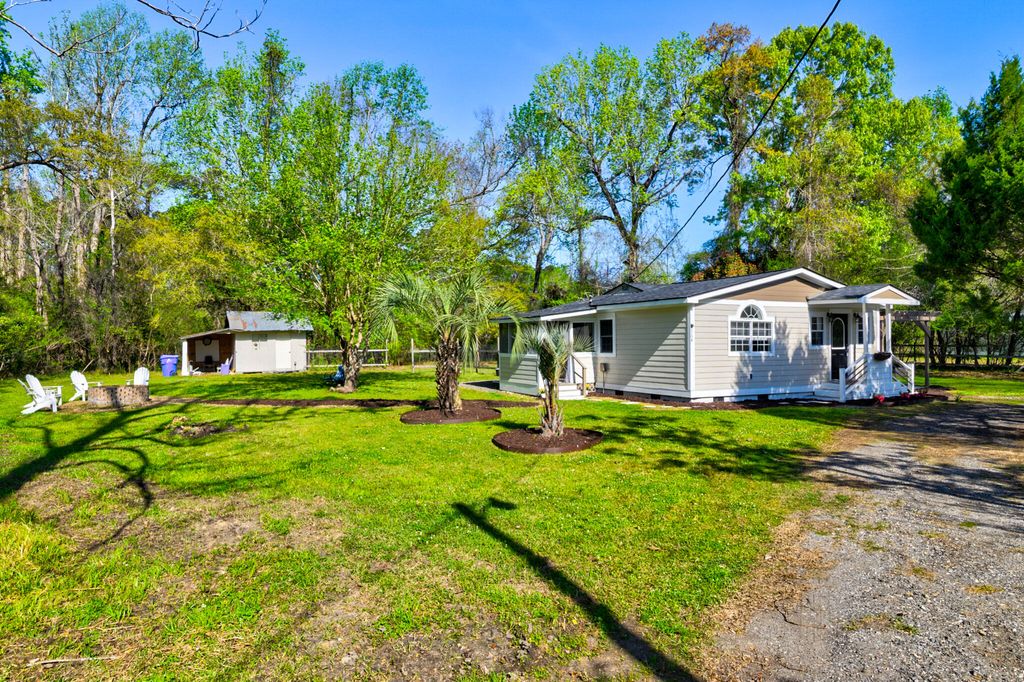 Photo of 1164 Brownswood Road, Johns Island, SC 29455 (MLS # 26008623)