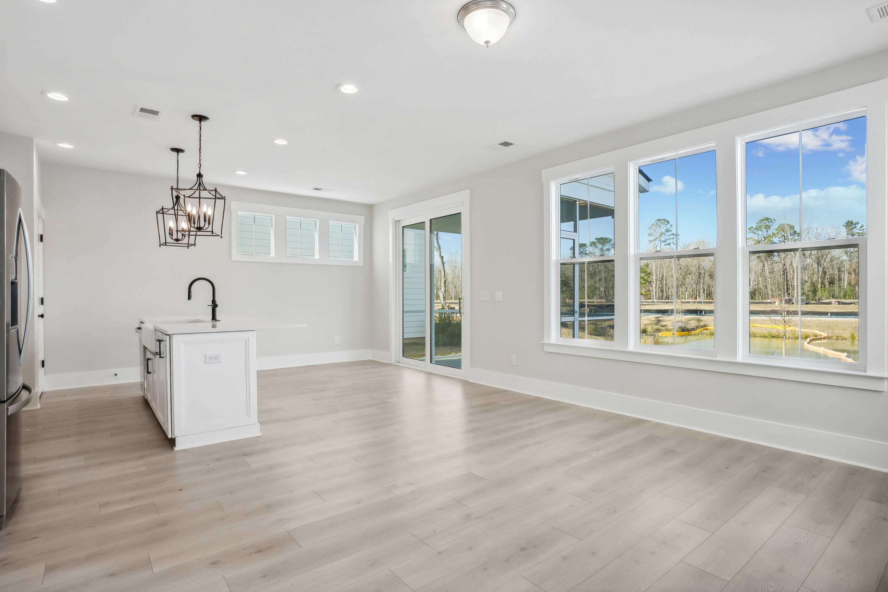 359 Chapman Circle