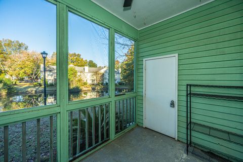 A home in North Charleston