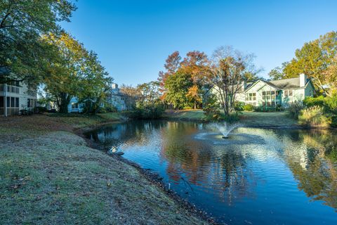 A home in North Charleston