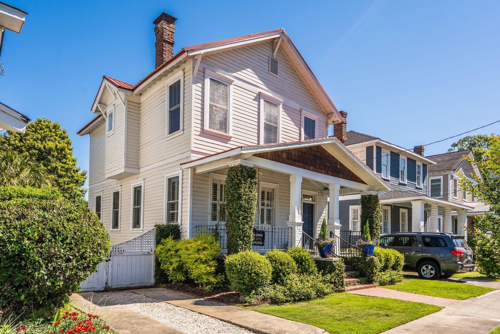 Photo of 60 Cypress Street, Charleston, SC 29403 (MLS # 26014424)
