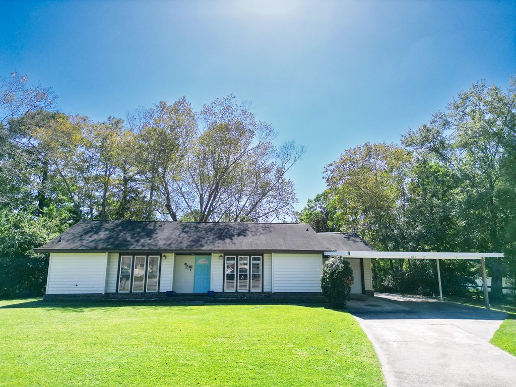 Photo of 107 Wade Court, Summerville, SC 29486 (MLS # 25026999)