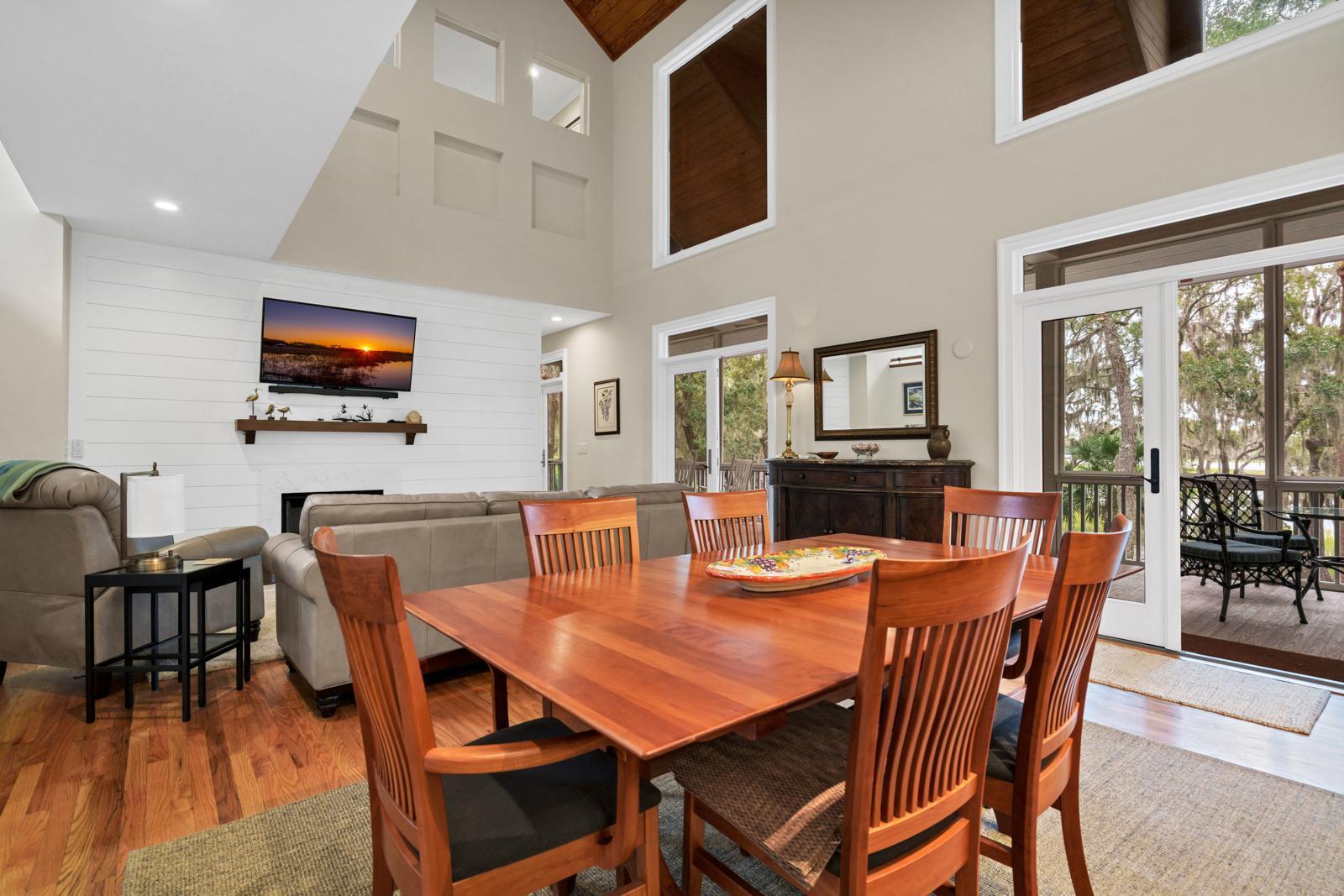 7805 Russell Creek Road