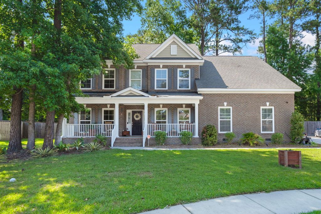 Photo of 2015 Gunpowder Court, Summerville, SC 29485 (MLS # 26005698)