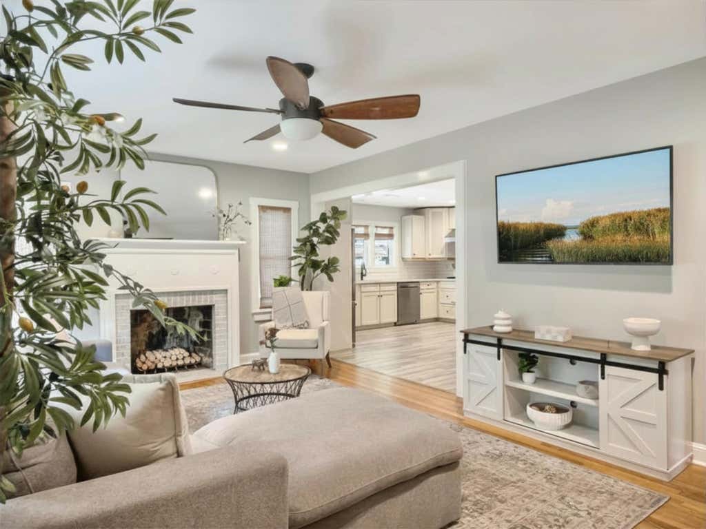 Photo of 769 Catawba Road, Charleston, SC 29414 (MLS # 26020560)
