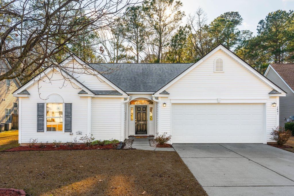 Photo of 1461 Coopers Hawk Drive Drive, Hanahan, SC 29410 (MLS # 26000616)
