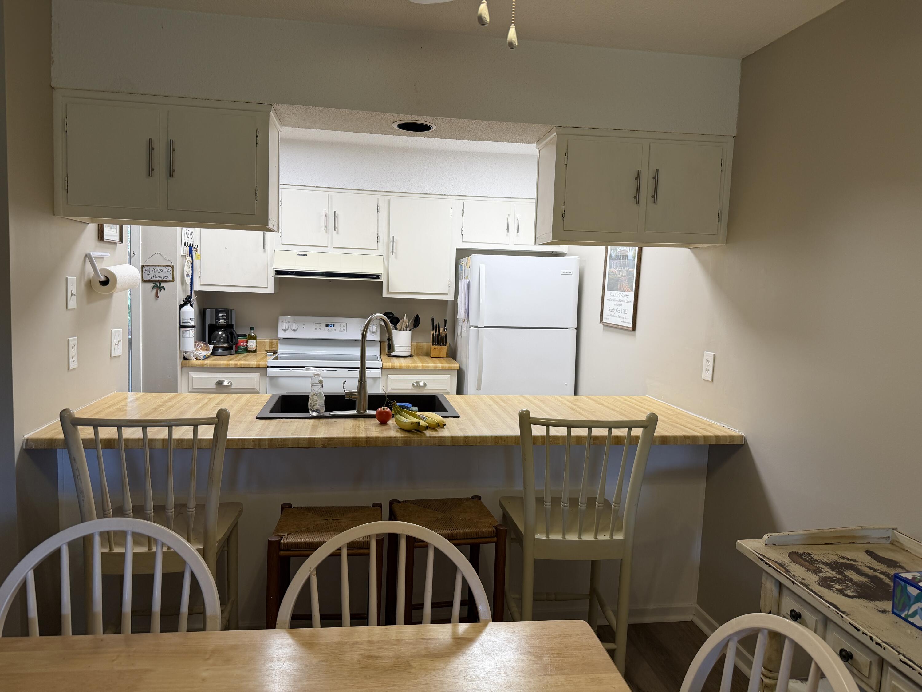 841 Club Cottage Share #4
