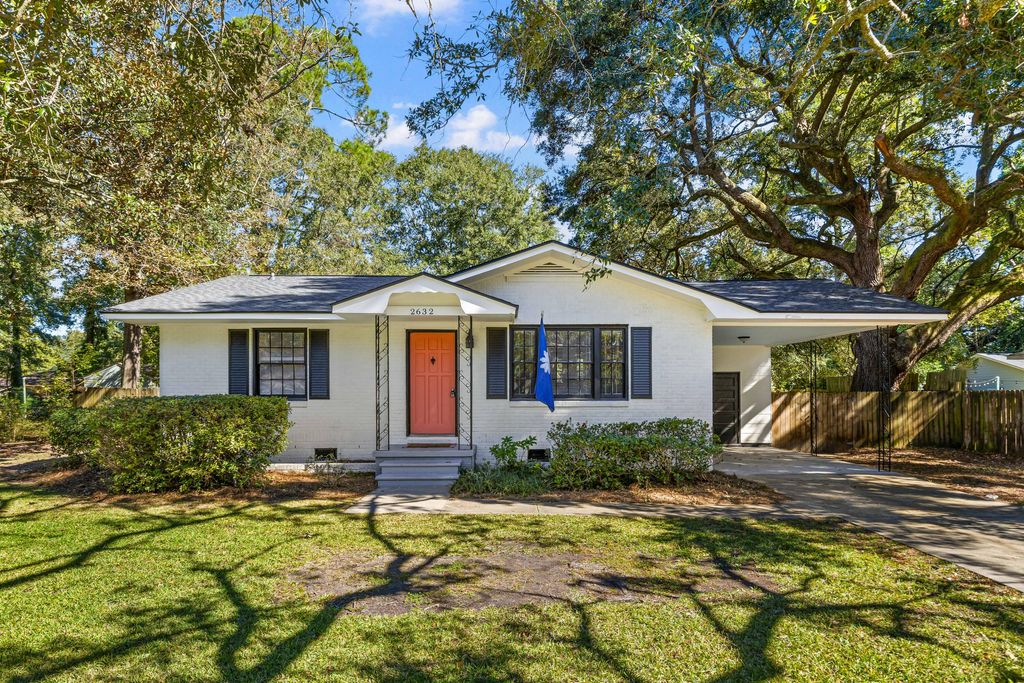 Photo of 2632 Ridgewood Avenue, Charleston, SC 29414 (MLS # 25028215)