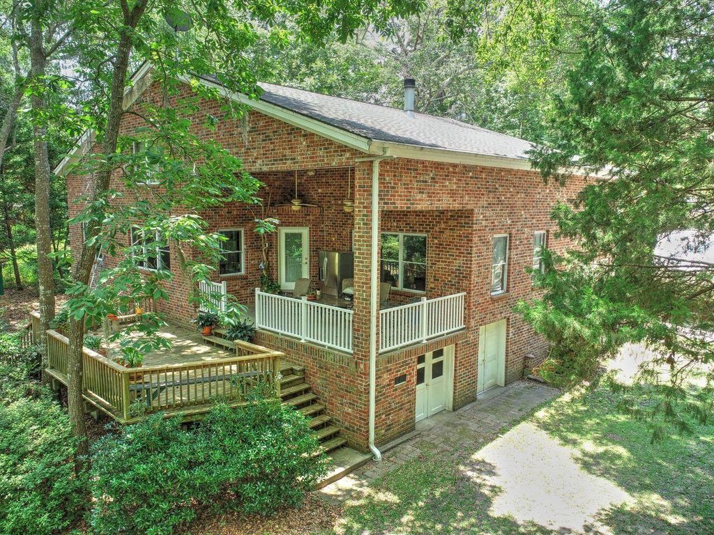 Photo of 184 Burbank Drive, Cross, SC 29436 (MLS # 25028886)