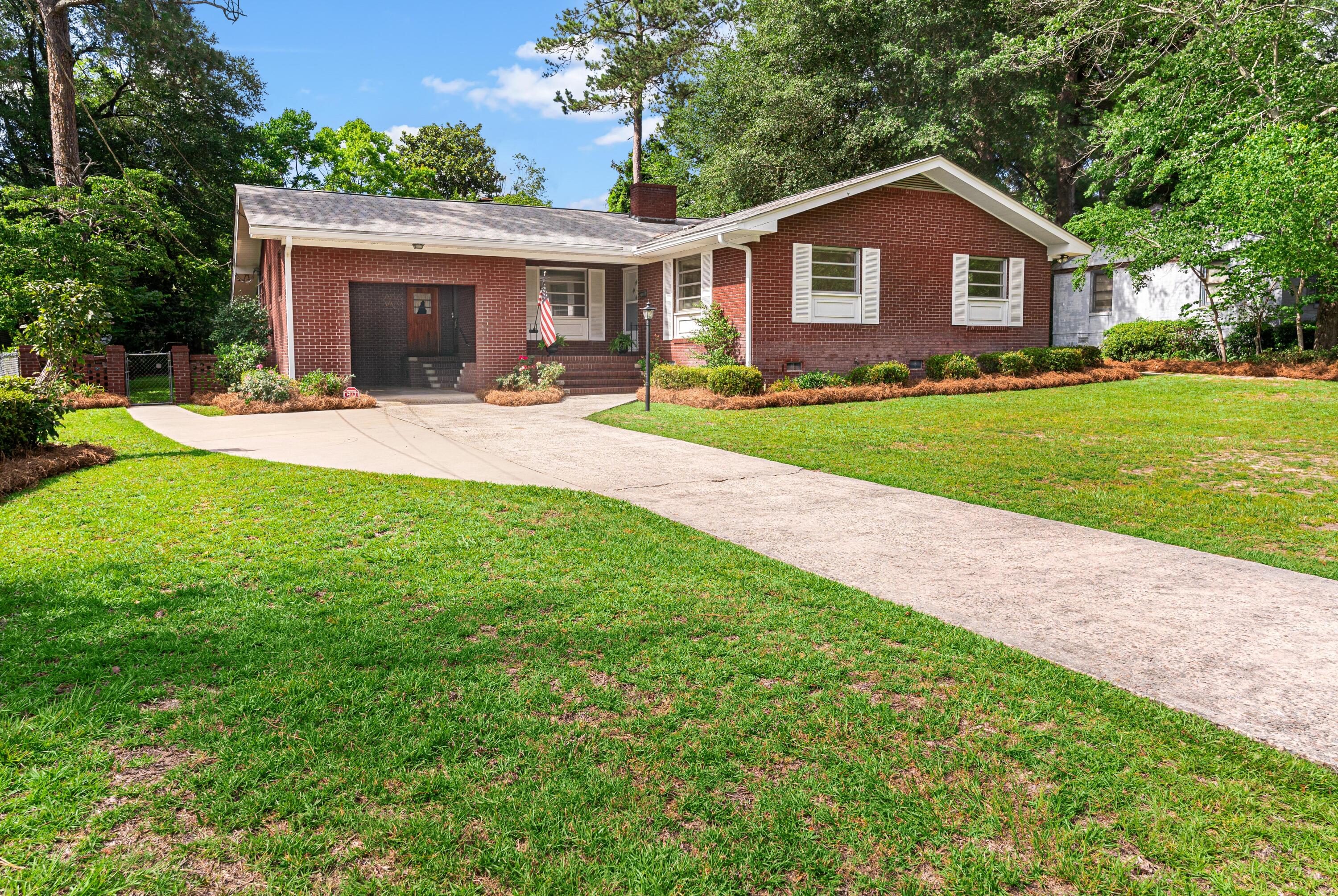 591 Azalea Drive Drive