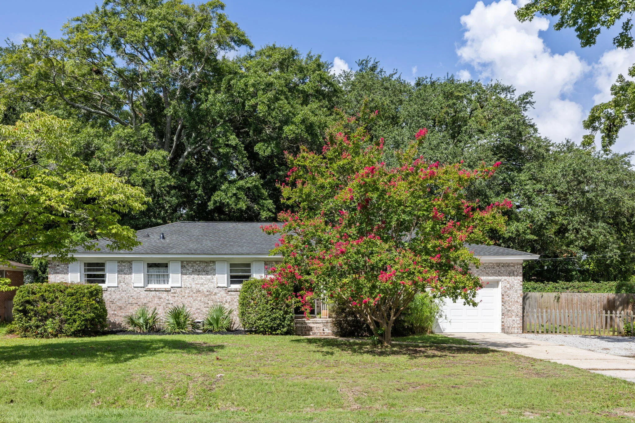 1357 Ashley Hall Road