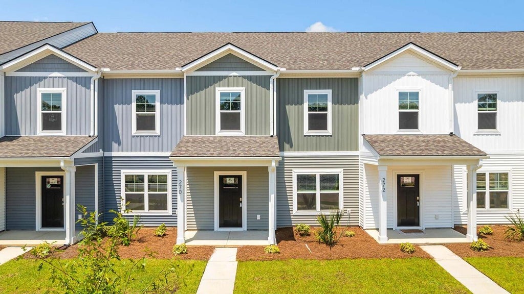 Photo of 258 Cloverleaf Acres Lane, Summerville, SC 29486 (MLS # 26020002)