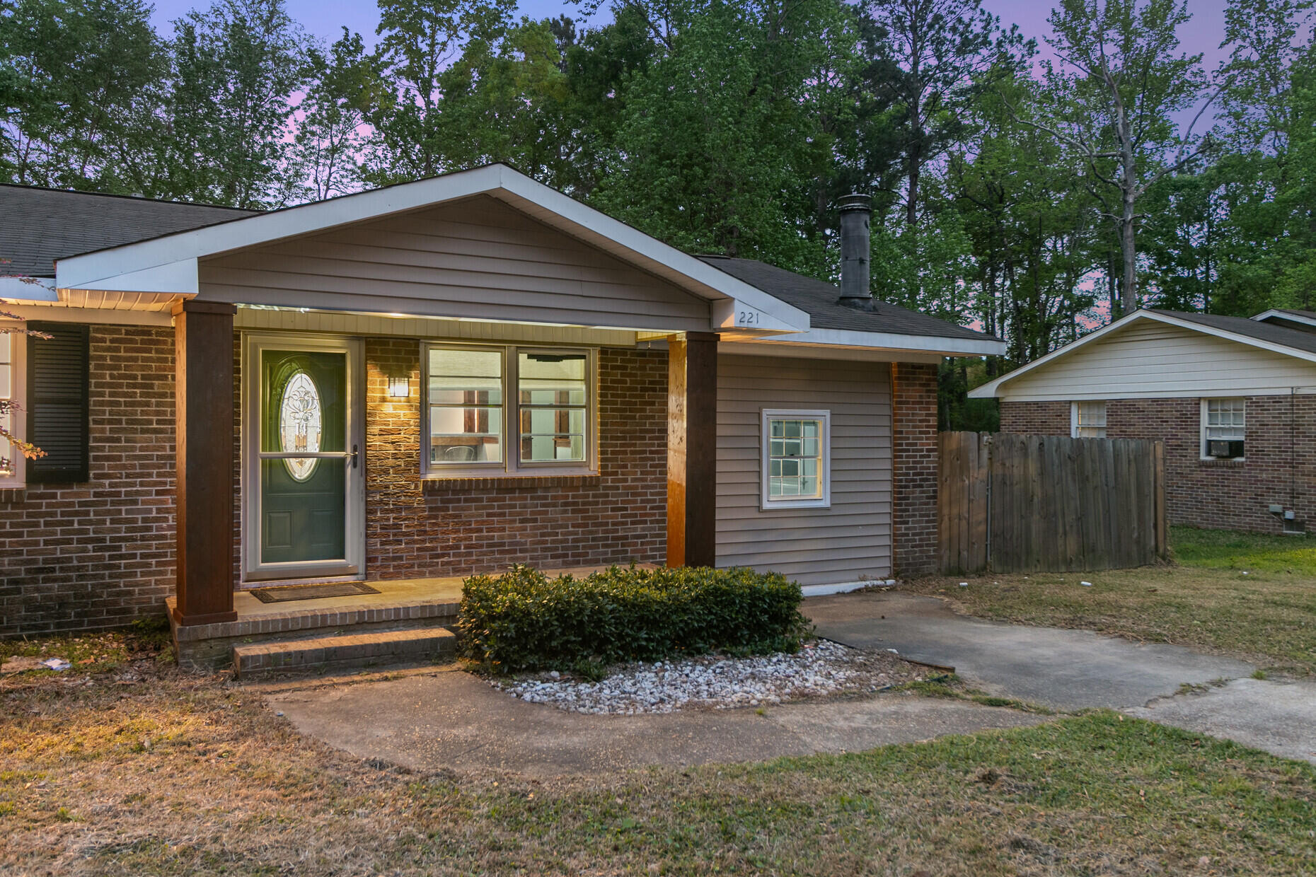 221 Forest Circle
