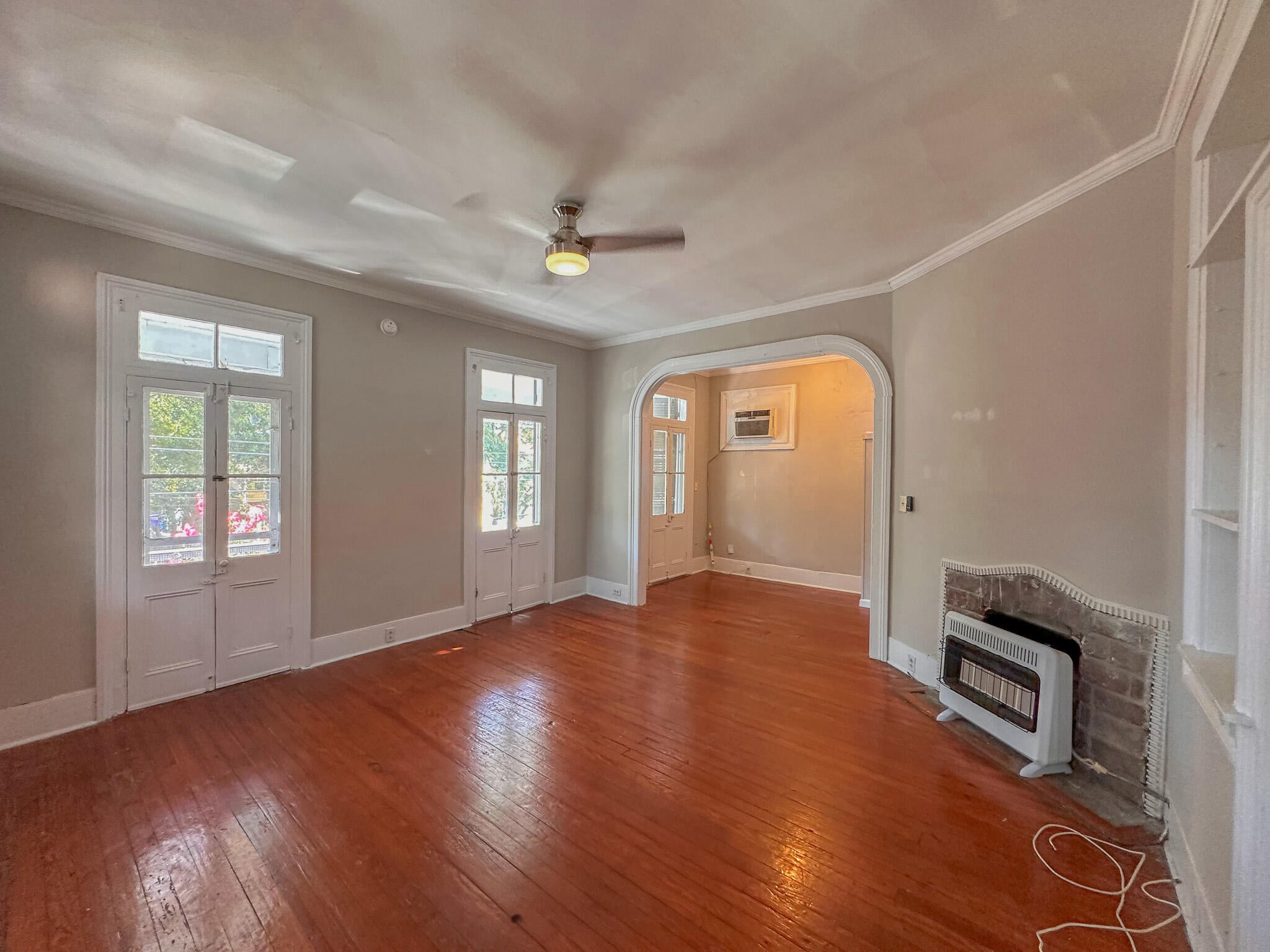 7 Bee Street B