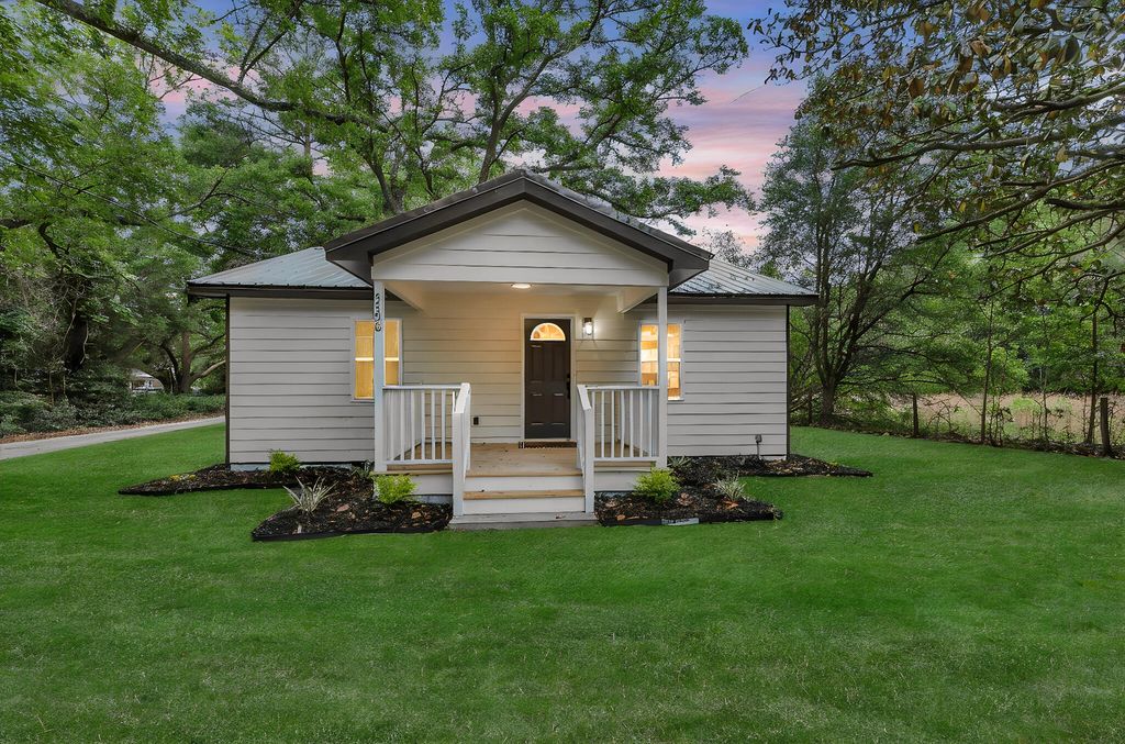 Photo of 5396 Charleston Hwy Hwy, Walterboro, SC 29488 (MLS # 26012608)