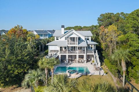 Photo of 2104 Cape Jasmine Court, Mount Pleasant, SC 29464 (MLS # 25030935)