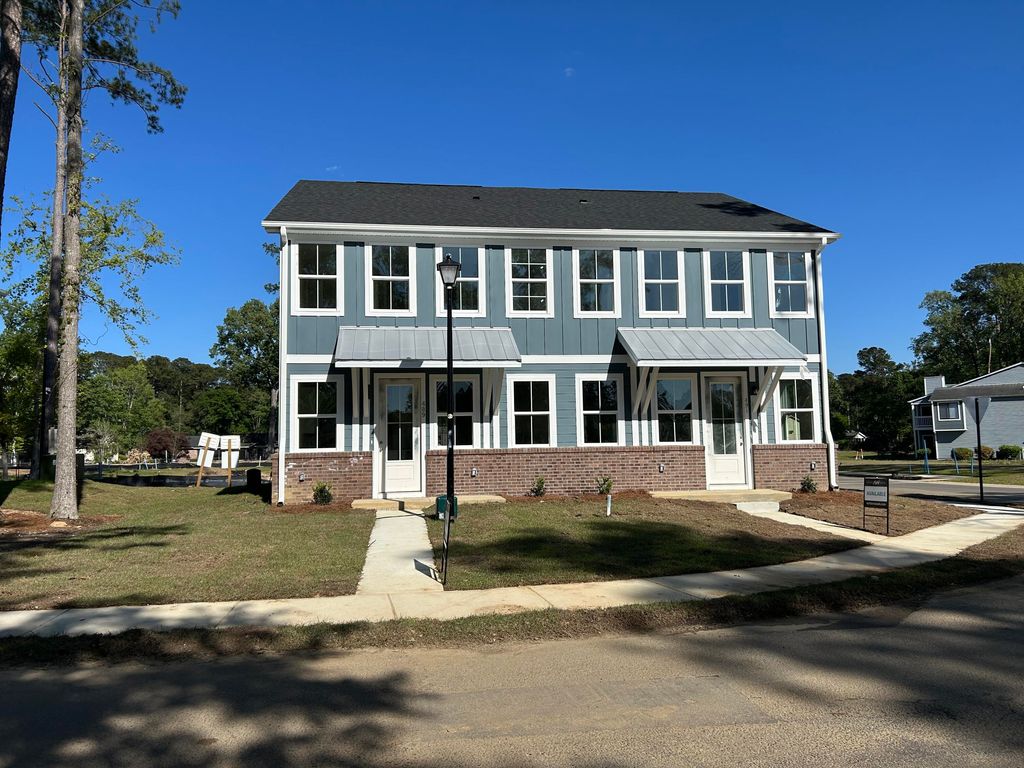 Photo of 489 Martins Creek Boulevard, Summerville, SC 29485 (MLS # 26010369)